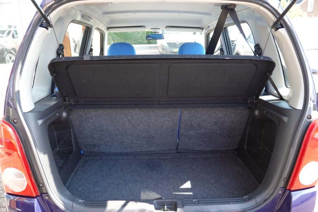 Opel Agila 1.2-16v comfort