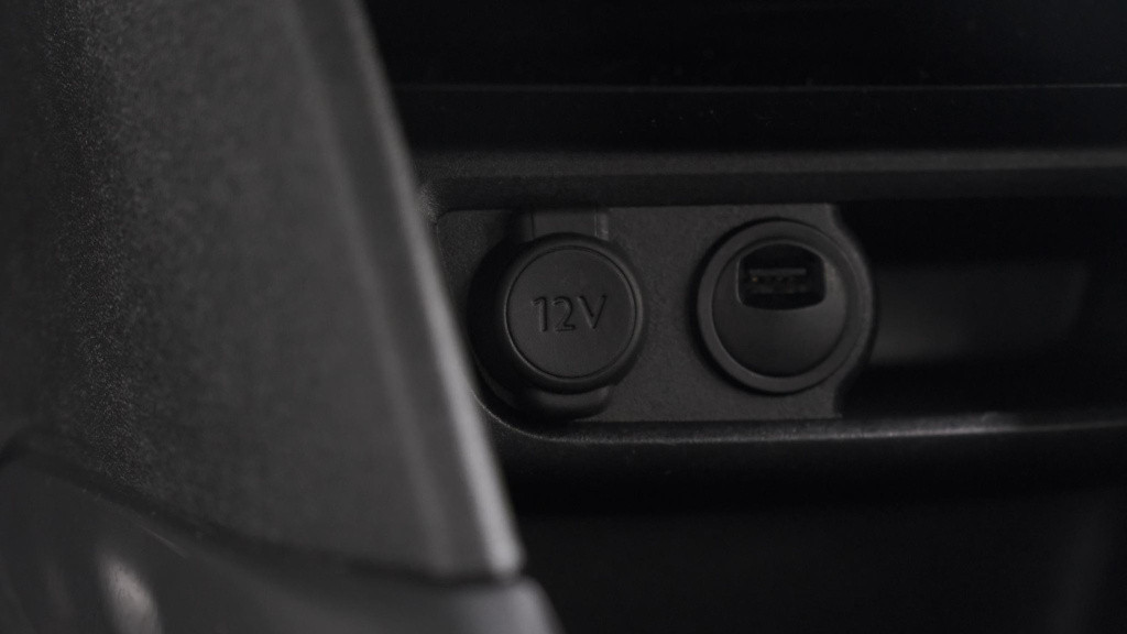 Peugeot 2008 puretech 82 signature | camera | apple carplay | parkeersensor