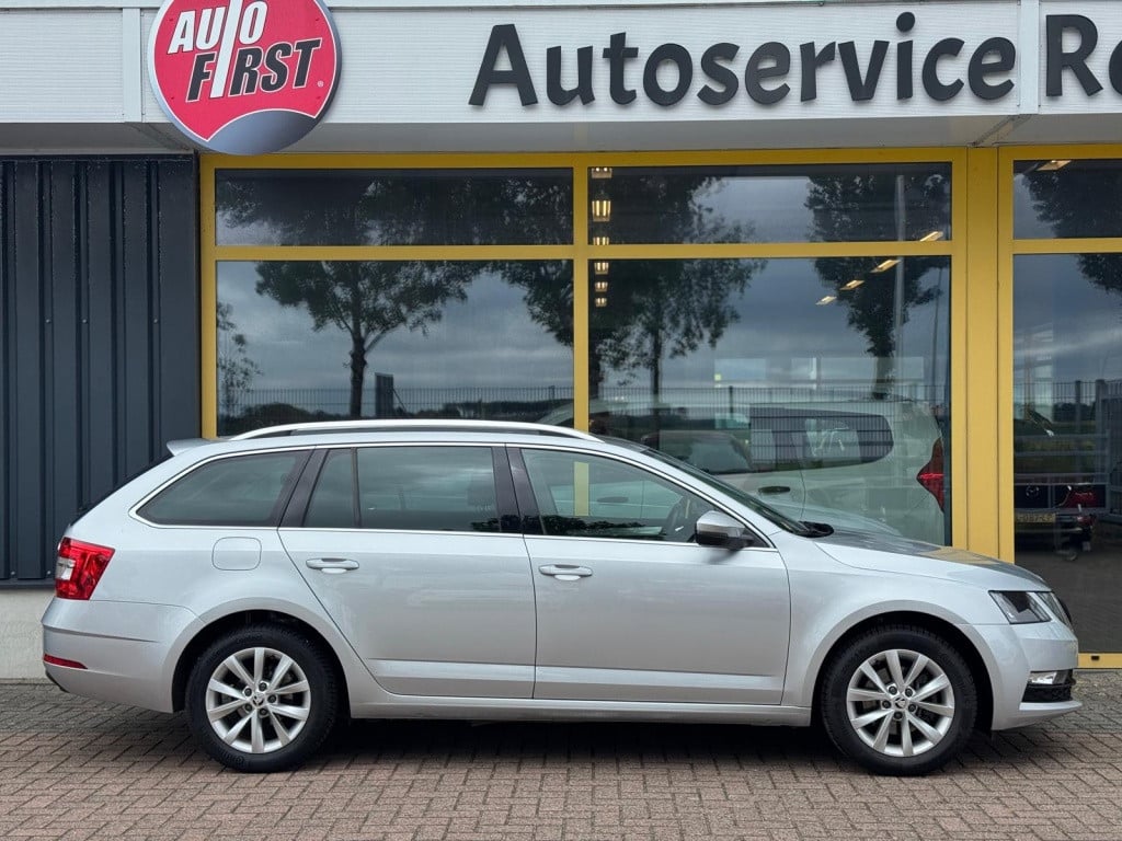 Skoda Octavia combi 1.0 tsi grt amb. bns