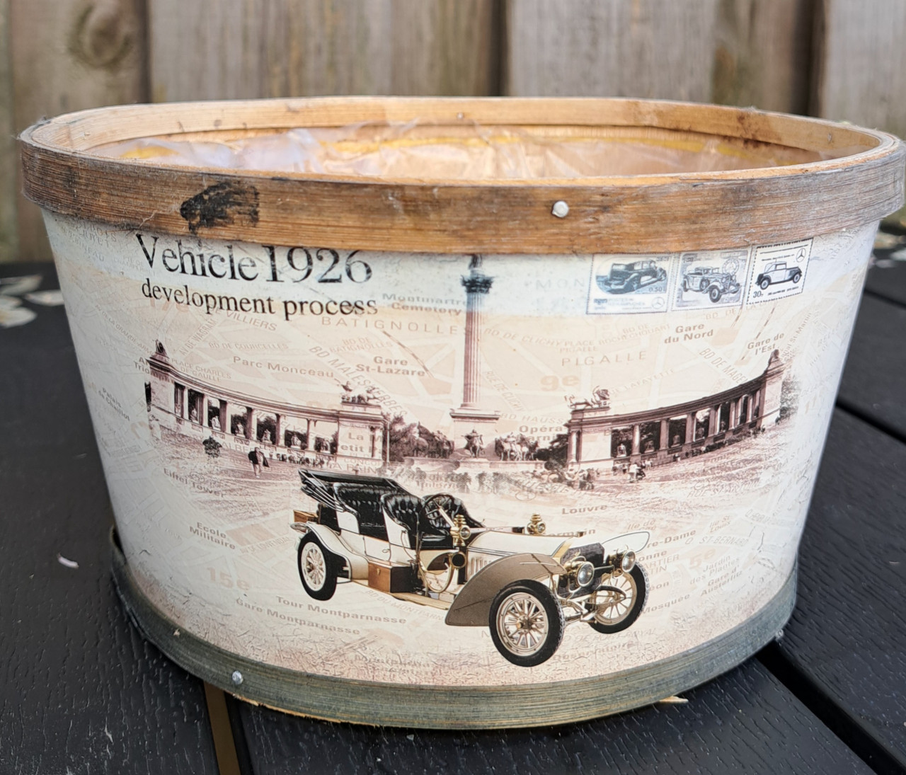 Decoratieve plantenbakje met Vintage Auto Design