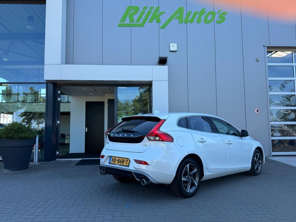 Volvo V40 2.0 d2 r-design business * nap * 100% onderhouden * 2e eigenaar