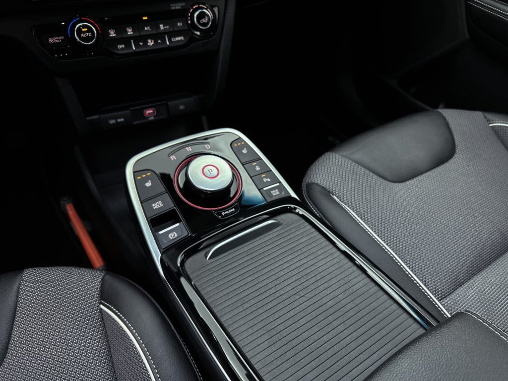 Kia E-niro dynamicplusline 64 kwh | schuif-/kanteldak |