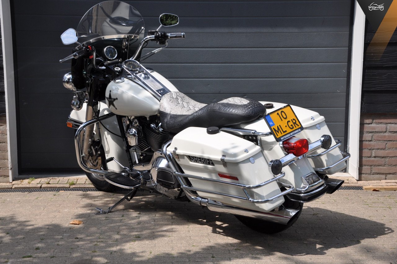 Harley-Davidson FLHRP Road King Police