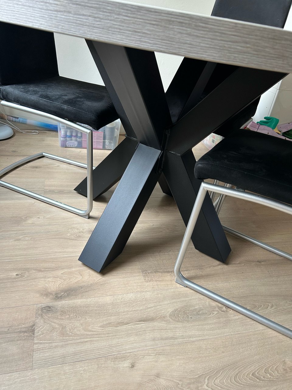 Mooie ronde eettafel 130cm
