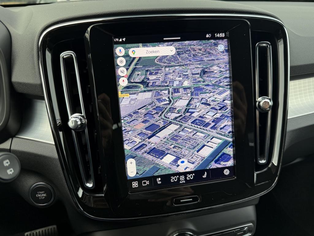 Volvo XC40 b4 197pk plus dark |adap.cruise| trekhaak | camera| elektrische