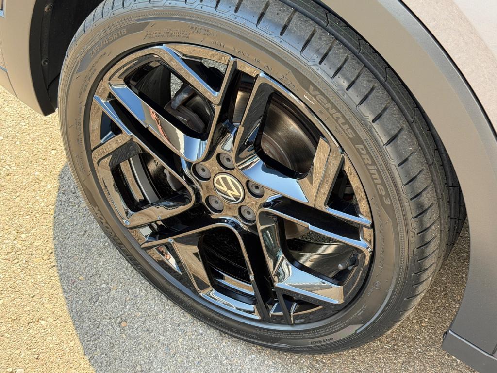 Volkswagen T-cross 1.5 tsi 150pk dsg r-line | black style | trekhaak | iq l