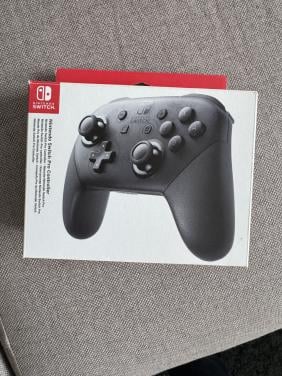 Nintendo switch + pro controller