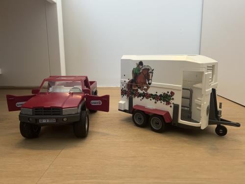 Schleich Horse Club trailer met auto