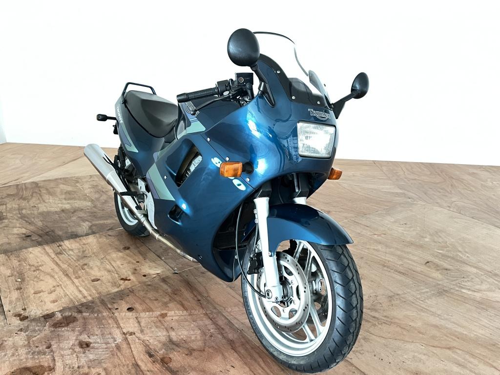 Triumph Trophy tour 900