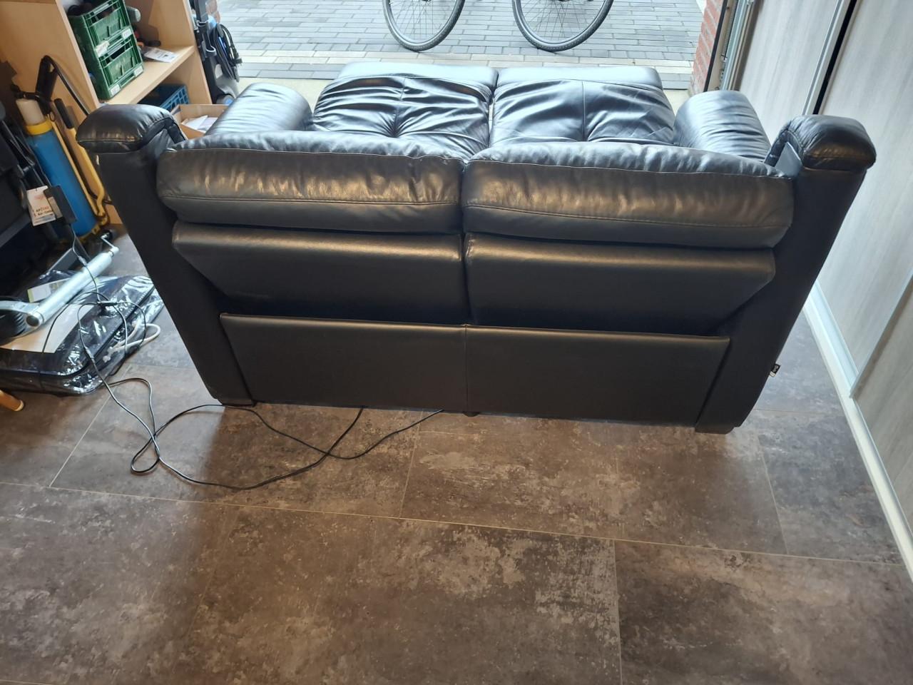 Zwarte 2 zits relaxt bank