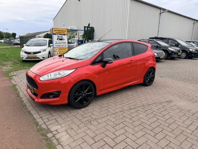 Ford Fiesta 1.0 ecoboost red/black edition (140pk)