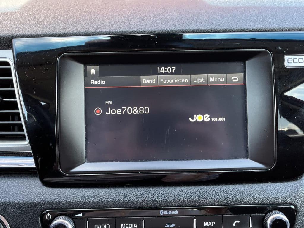 Kia Niro 1.6 gdi hybrid businessline | kanteldak | carplay | camera | trekh