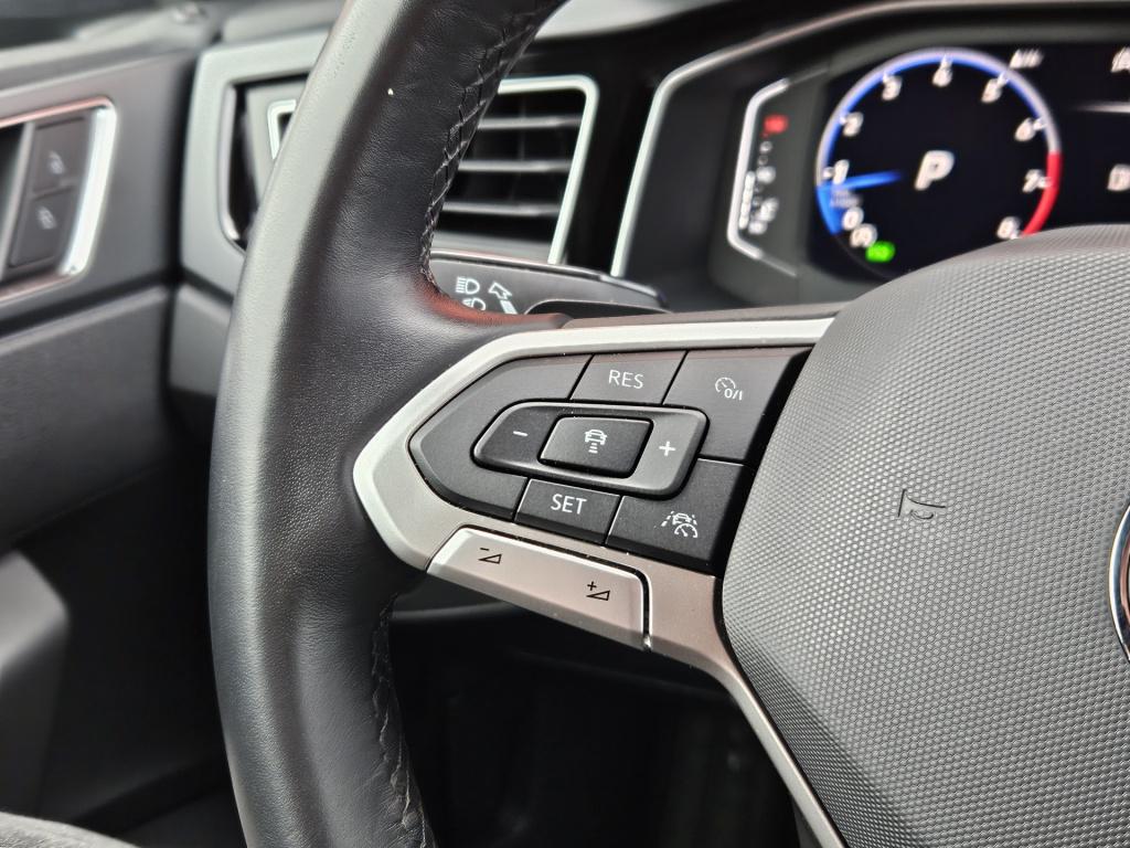 Volkswagen Taigo 1.5 tsi r-line | camera | carplay