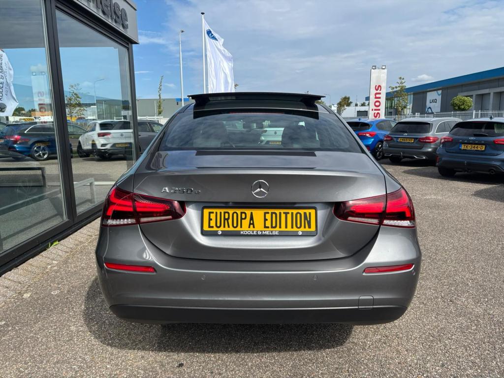 Mercedes-Benz A-Klasse a 250 e 218pk 8g-dct, luxury line, pano dak
