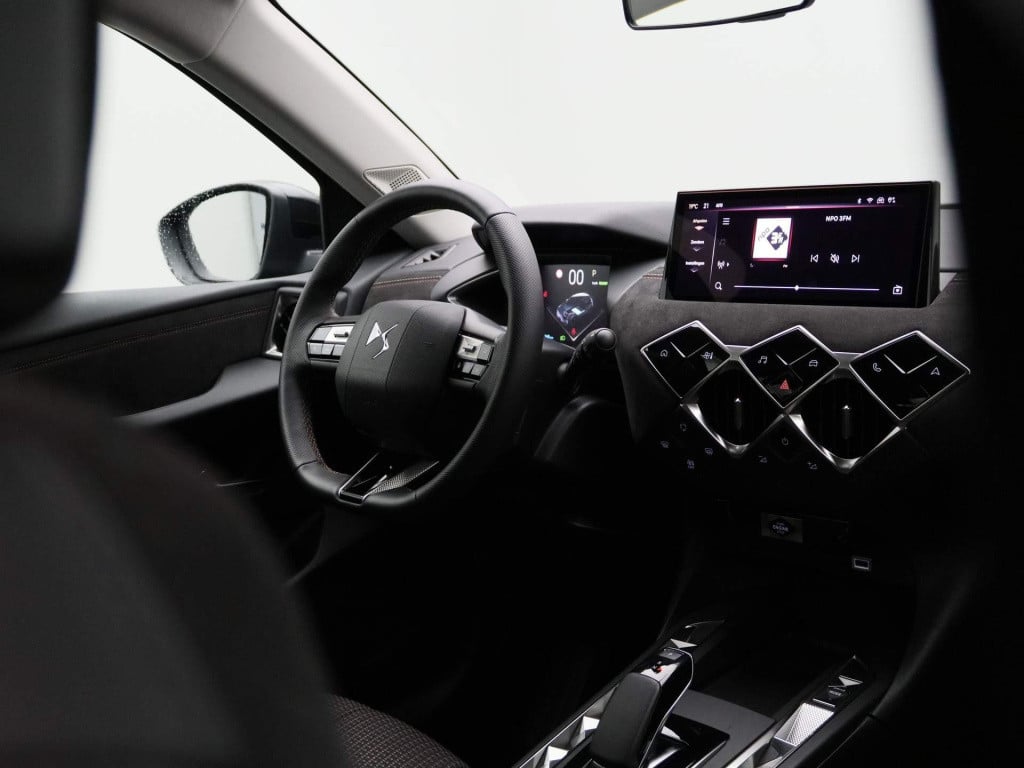 Ds Ds 3 e-tense performance line 54 kwh | parkeersensoren | apple carplay/a