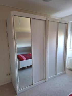 Kledingkasten 2 stuks