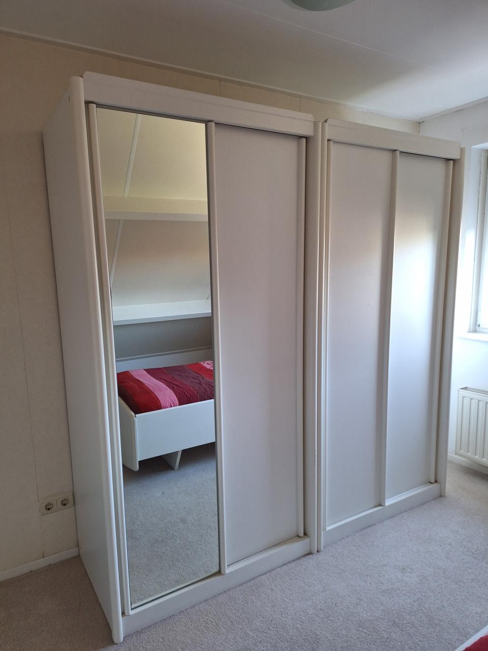 Kledingkasten 2 stuks