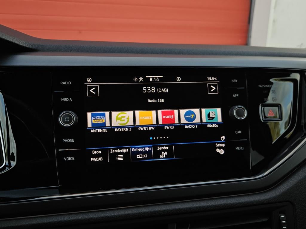 Volkswagen Taigo 1.0 tsi r-line | carplay | camera | rijklaar inclusief 1 j