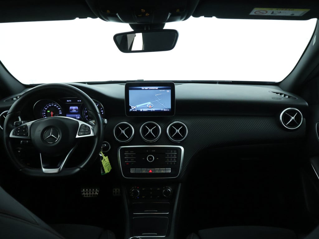 Mercedes-Benz A-Klasse 180 business solution amg | cruise control | stoelve