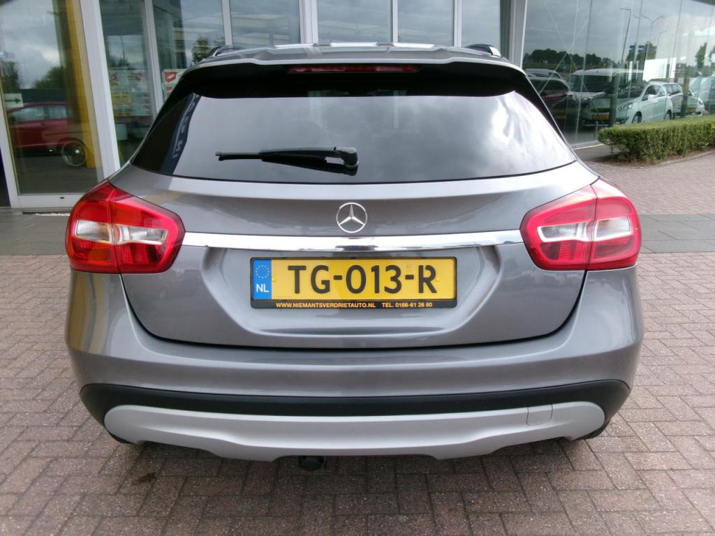 Mercedes-Benz Gla-klasse 200 automaat, cruise.contr., pano, leer, trekhaak