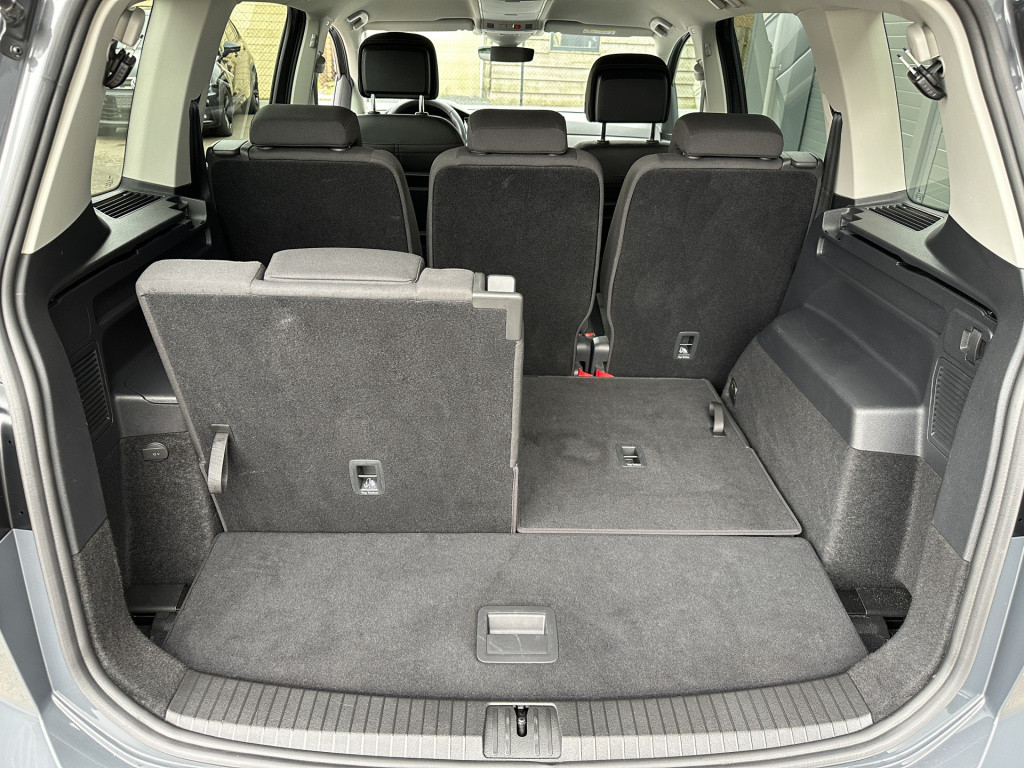 Volkswagen Touran 1.5 tsi 150pk dsg comfortline 7-persoons | led | camera |