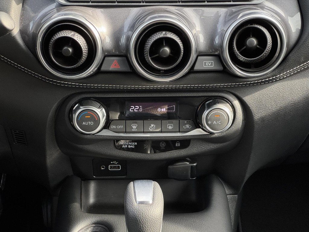 Nissan Juke 1.6 hybrid n-connecta parking pack