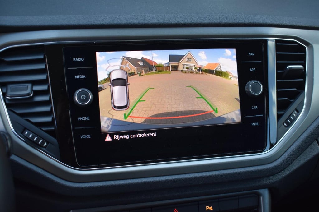 Volkswagen T-roc 1.0 tsi | camera | apple carplay | android auto | navigati
