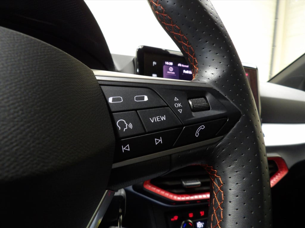 Seat Arona 1.0 tsi 95pk fr business connect