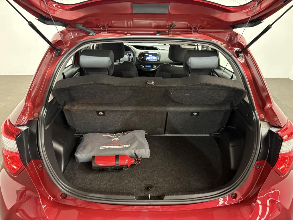 Toyota Yaris 1.5 hybrid aspiration | lage km-stand |