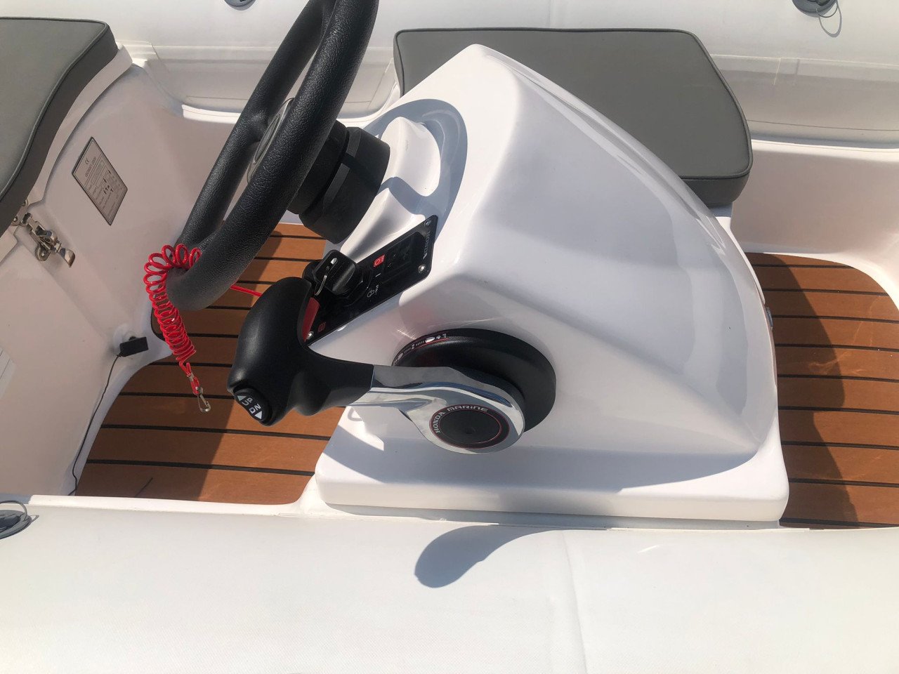 Coralsea 320 Polyester Rib met Honda BF20 SRTU