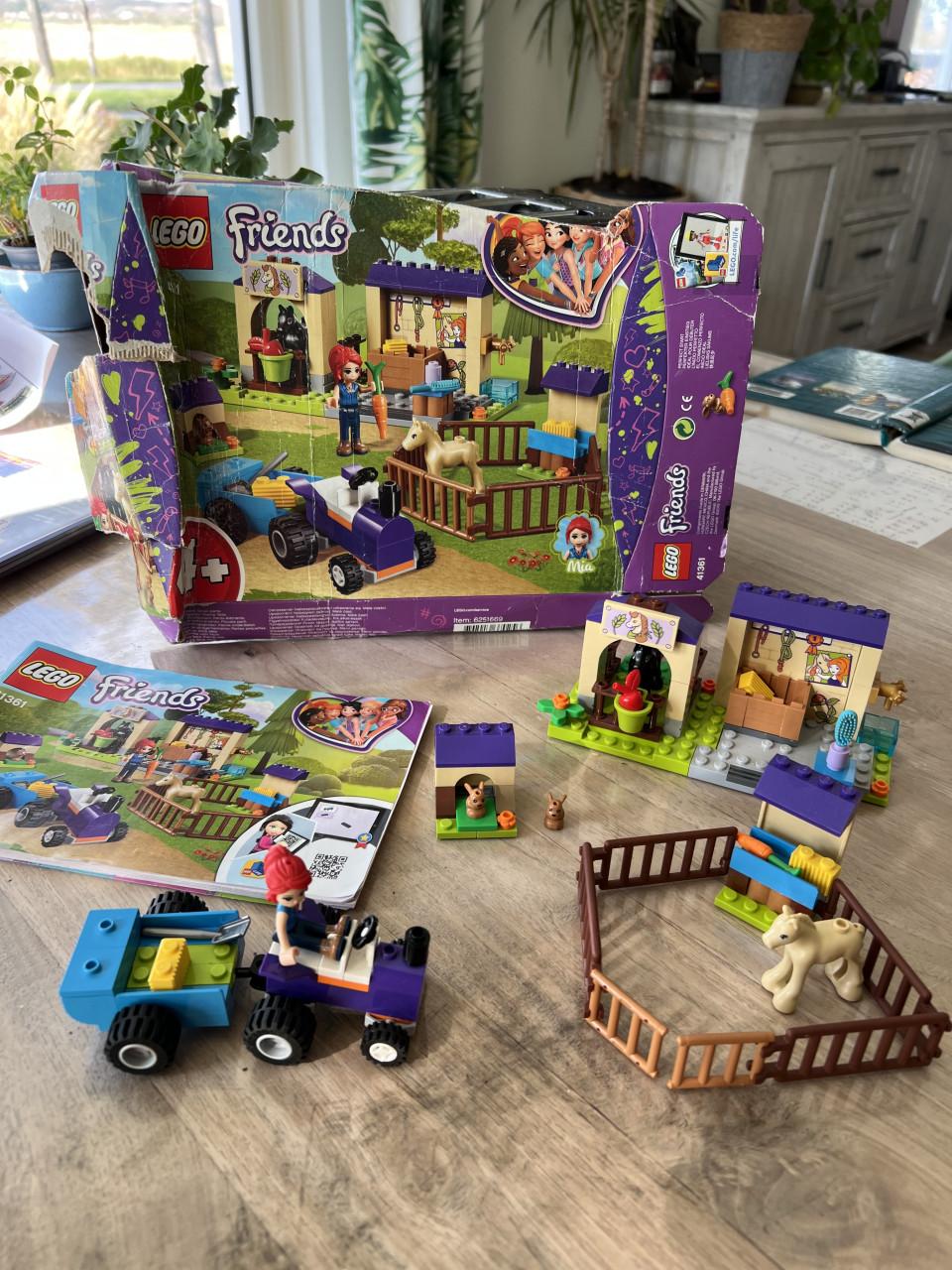 LEGO 41361 Mia’s Veulenstal