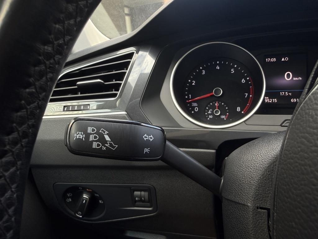 Volkswagen Tiguan 1.4 tsi act connected series - luxe uitvoering - leer - p
