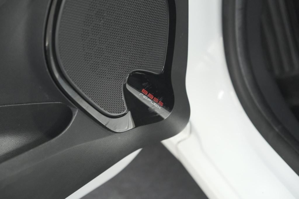 Renault Clio estate tce 90 limited | trekhaak | apple carplay | parkeersens