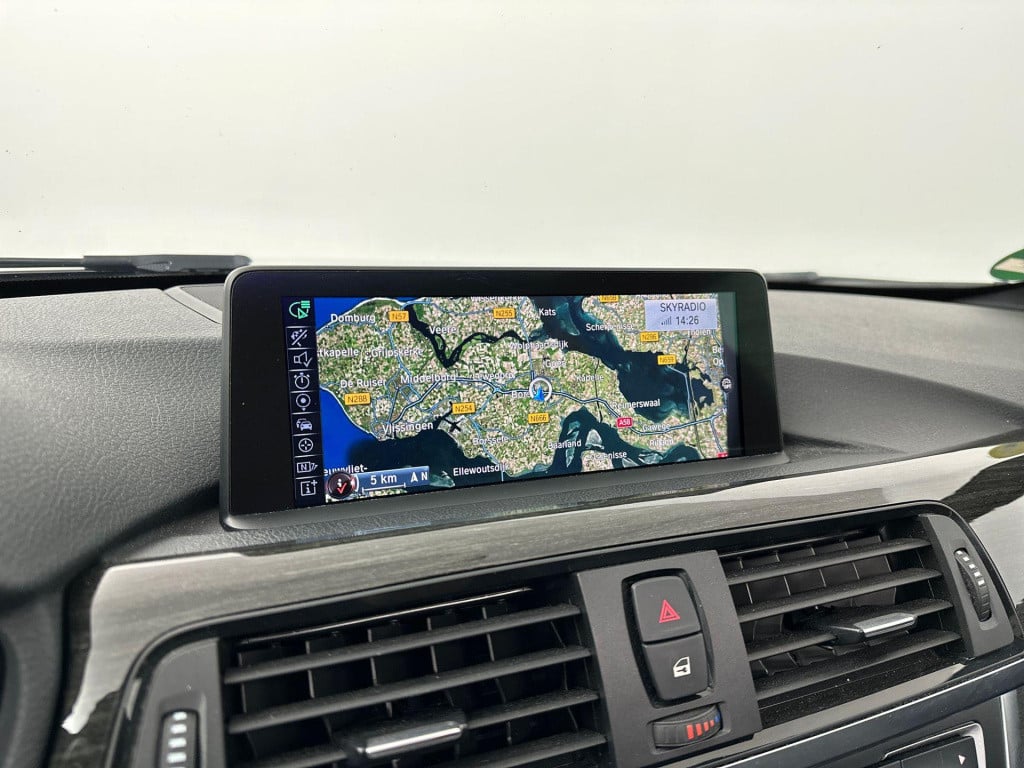 BMW 3-serie touring 320d high executive pano leder automaat