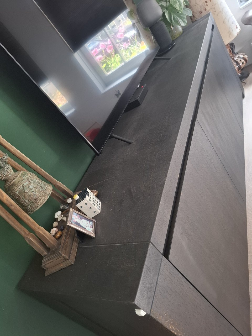Tof zwart massief dressoir.