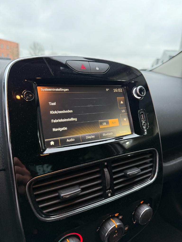 Renault Clio 0.9 - limited