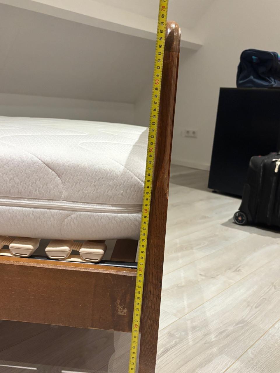 Eiken houten eenpersoonsbed + nieuw matras + nieuwe lattenbodem