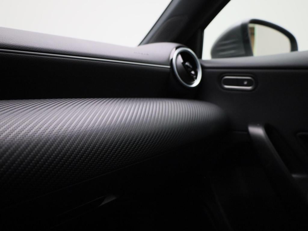 Mercedes-Benz A-Klasse 180 business solution | automaat | navigatie | achte