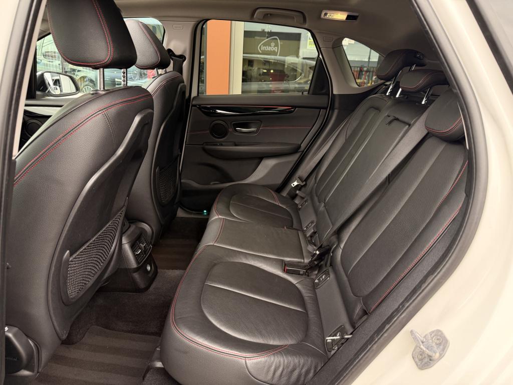 BMW 2-serie active tourer 216d centennial sport line | pano | trekhaak | st