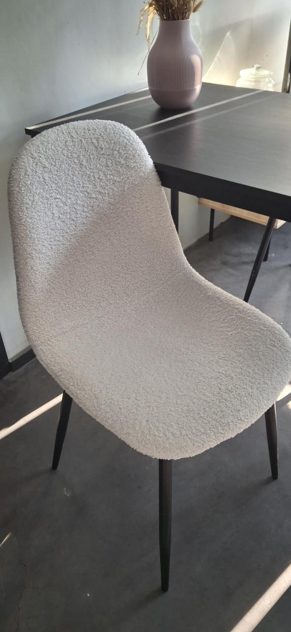 2 leuke stoelen