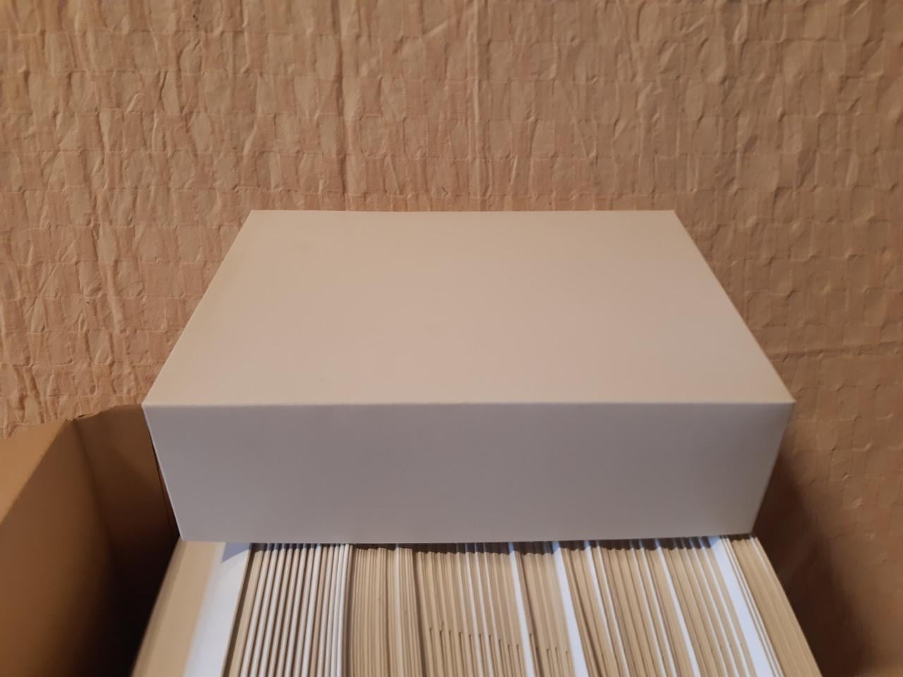 Taart- en cake dozen leeg, ongevouwen