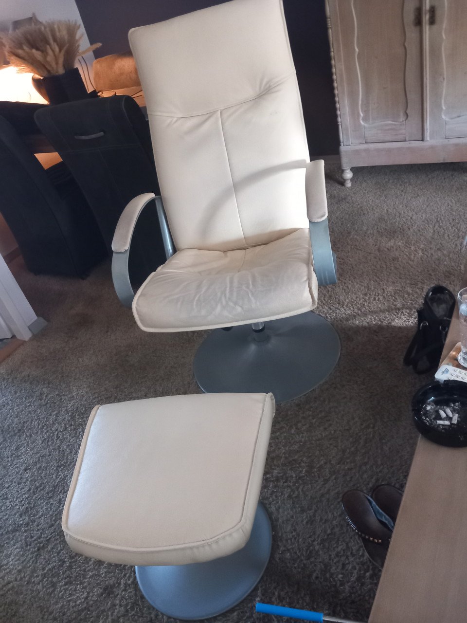 Gratis afhalen lederen relax stoel met hocker