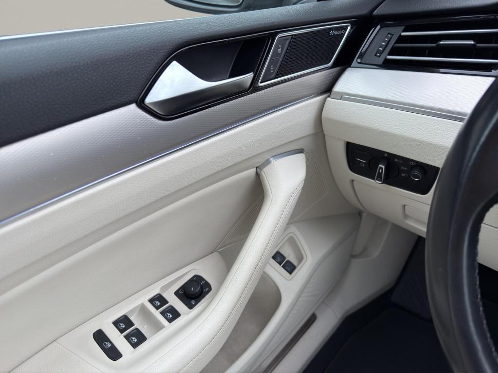 Volkswagen Passat variant 1.4 tsi gte highline | leder stoel en verwarmd   