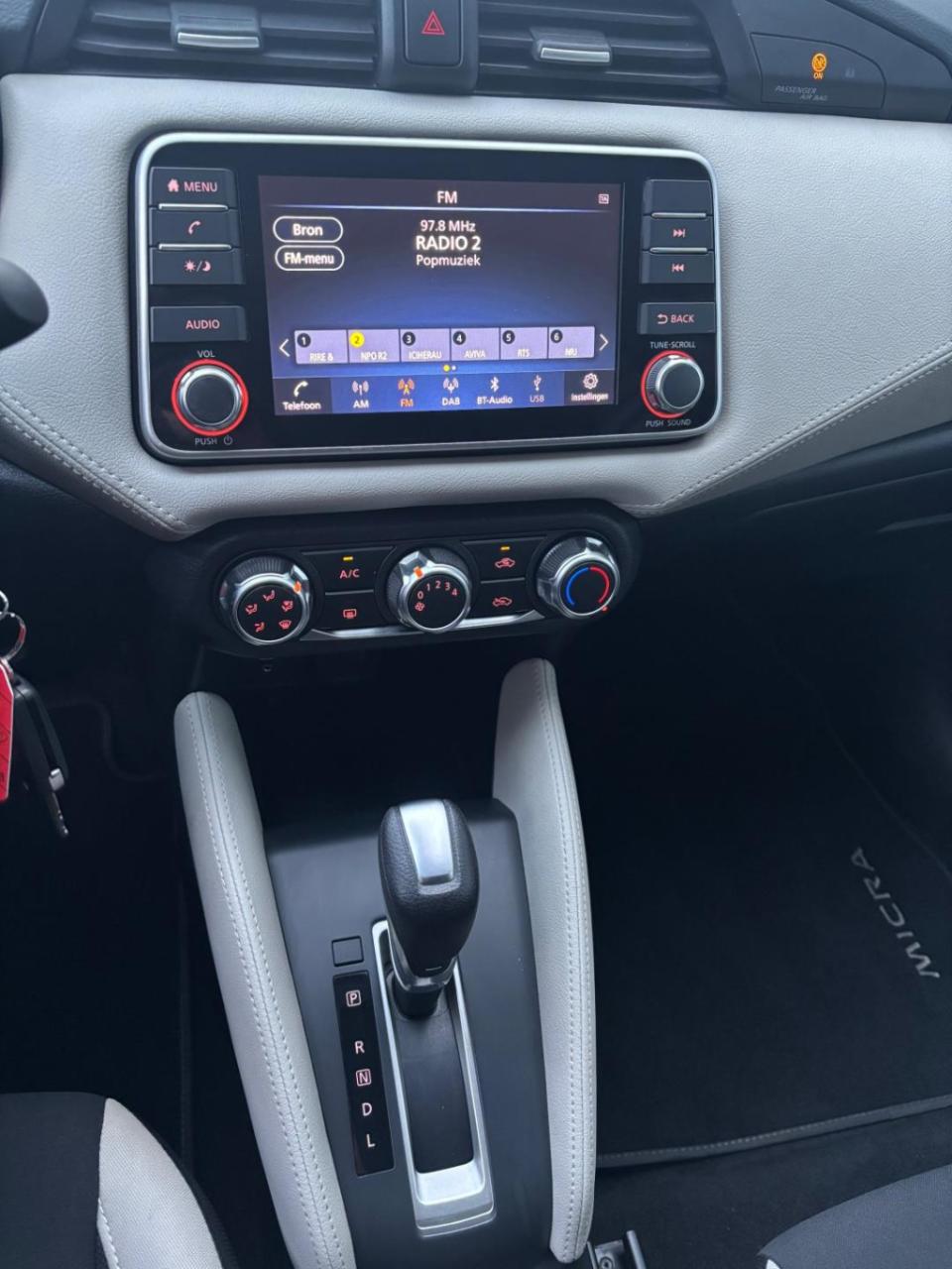 Nissan Micra 1.0 ig-t acenta automaat