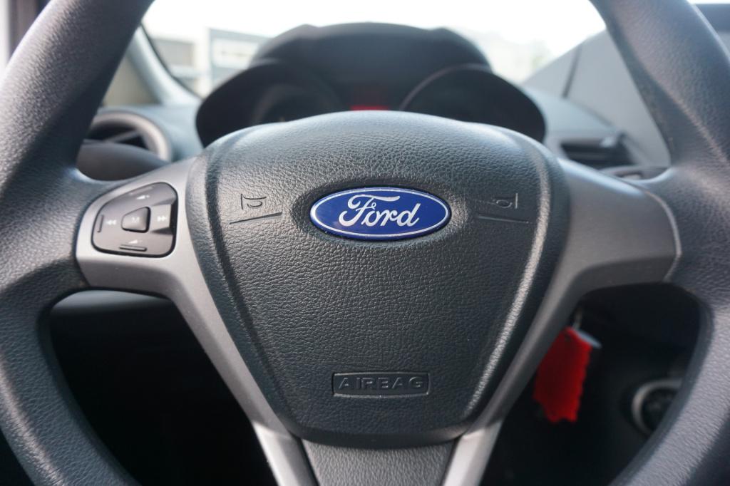 Ford Fiesta 1.25 limited airco / elektr. ramen / carplay / nap