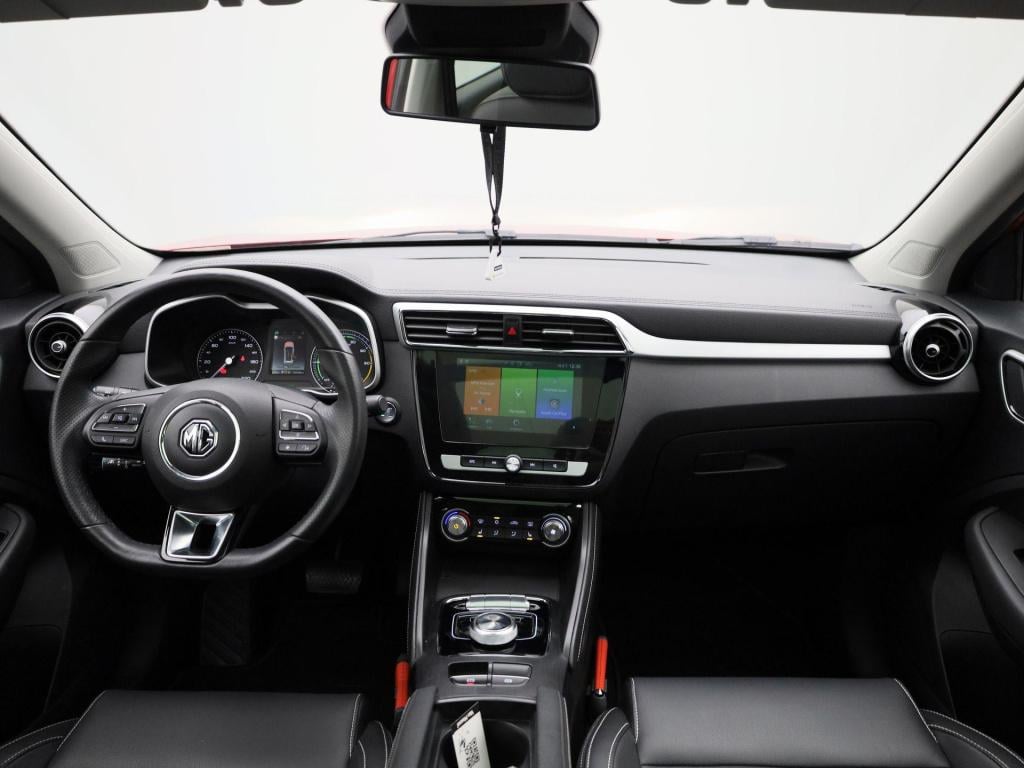 MG Zs Ev luxury 45 kwh | panoramadak | leder | apple carplay - android auto