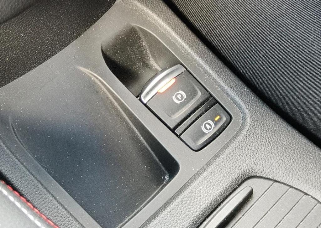 Renault Clio 1.0 tce 100 r.s. line - trekhaak