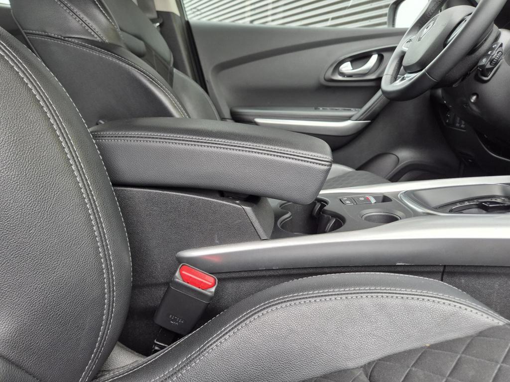 Renault Kadjar 1.3 tce 140 edc automaat techno all season banden, led, blin