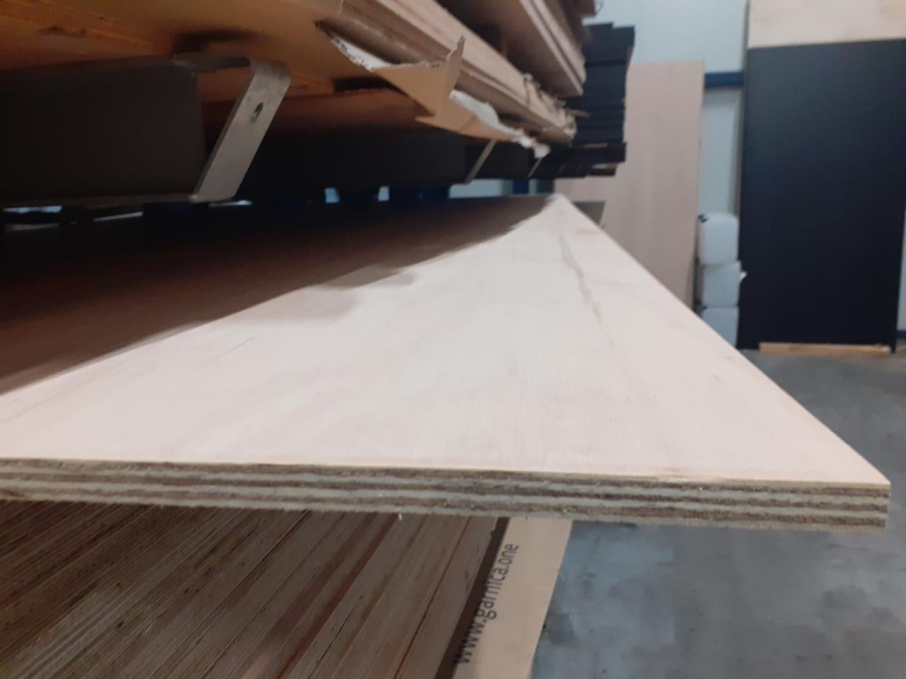 12 22 25 mm hardhout platen va 3,50 ps 10 v 30 bij hhzb, betonplex 18 mm