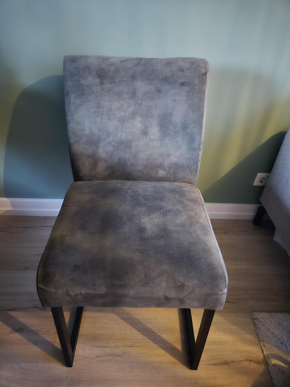 Groene eetkamerstoelen (2 stuks) + groen eetkamerbankje